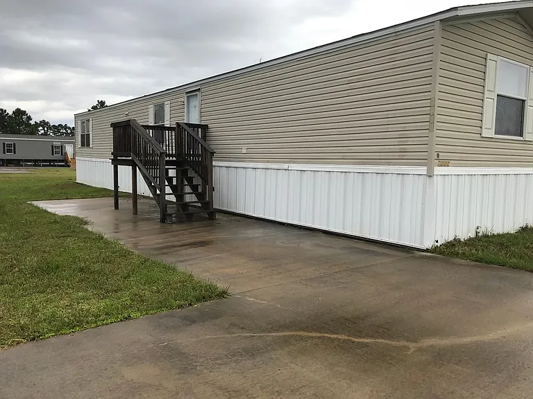 5595 Highway 90 E #11 — Photo 1