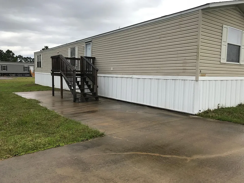 5595 Highway 90 E #11
