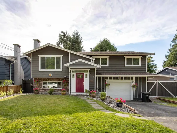 12115 Blakely Rd, Pitt Meadows, BC V3Y 1J3