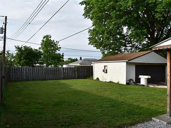 2nd image of 10530 Gabriella Dr