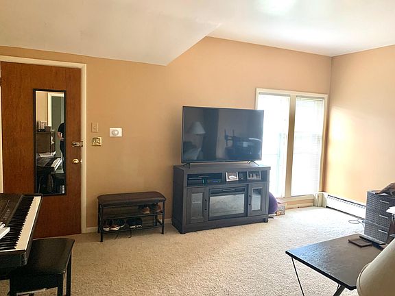 4th image of 112 College Ave NE