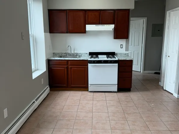 195 Clinton Avenue image 1 of 5