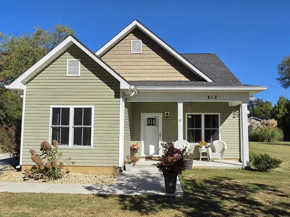 412 W Charlotte Ave, Scottsboro, AL 35768
