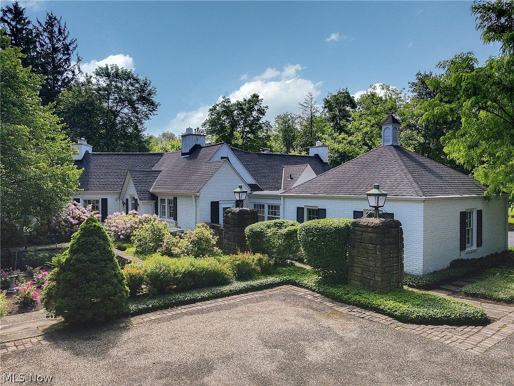 3025 Roundwood Rd, Hunting Valley, OH 44022 Zillow