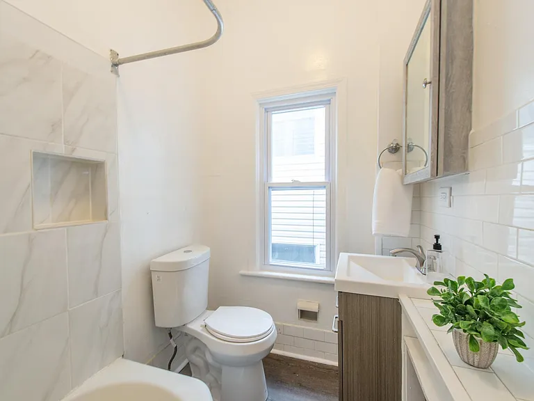 205 Hutton St #2 — Photo 8