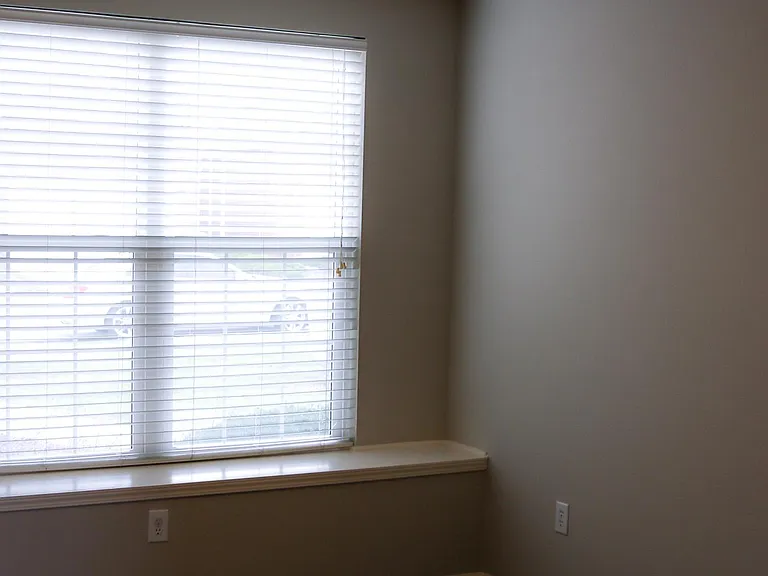 16325 Bay Meadow Cir — Photo 8