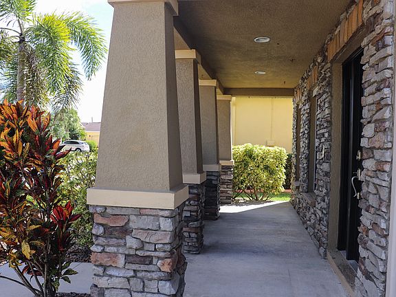 4th image of 24409 Lakeview Pl