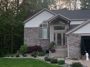 7505 Las Palmas Dr NE, Rockford, MI 49341