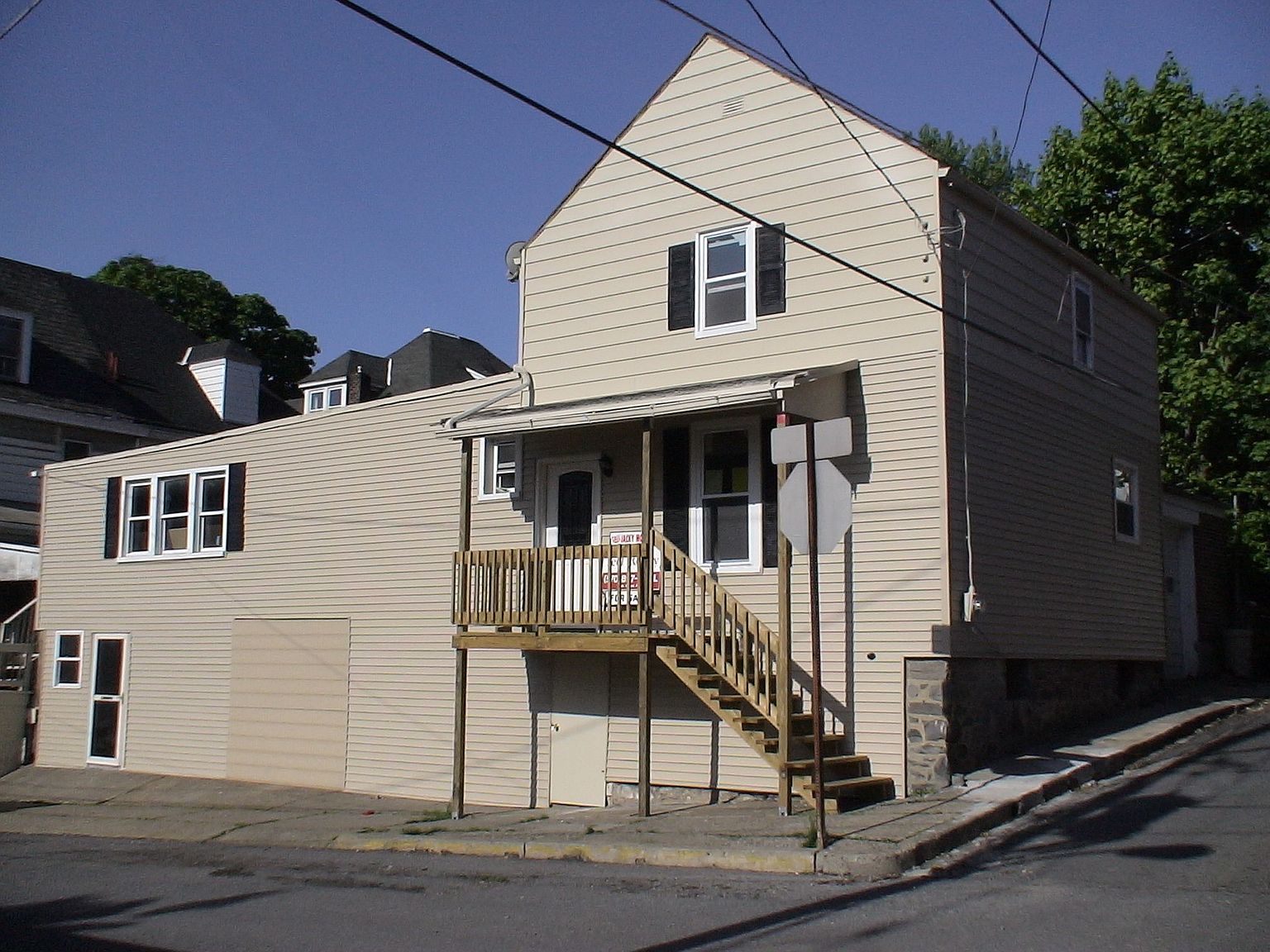 17 N Warren St, Easton, PA 18042 Zillow