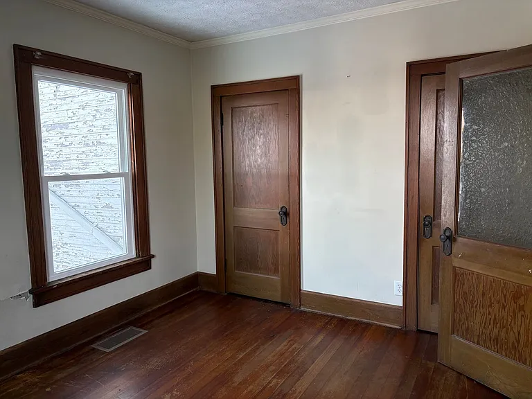 128-132 Sargent St — Photo 8