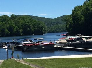 11 Mary Bee Ln, Sherman, CT 06784