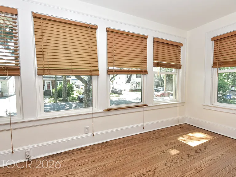 220 Feronia Way — Photo 7