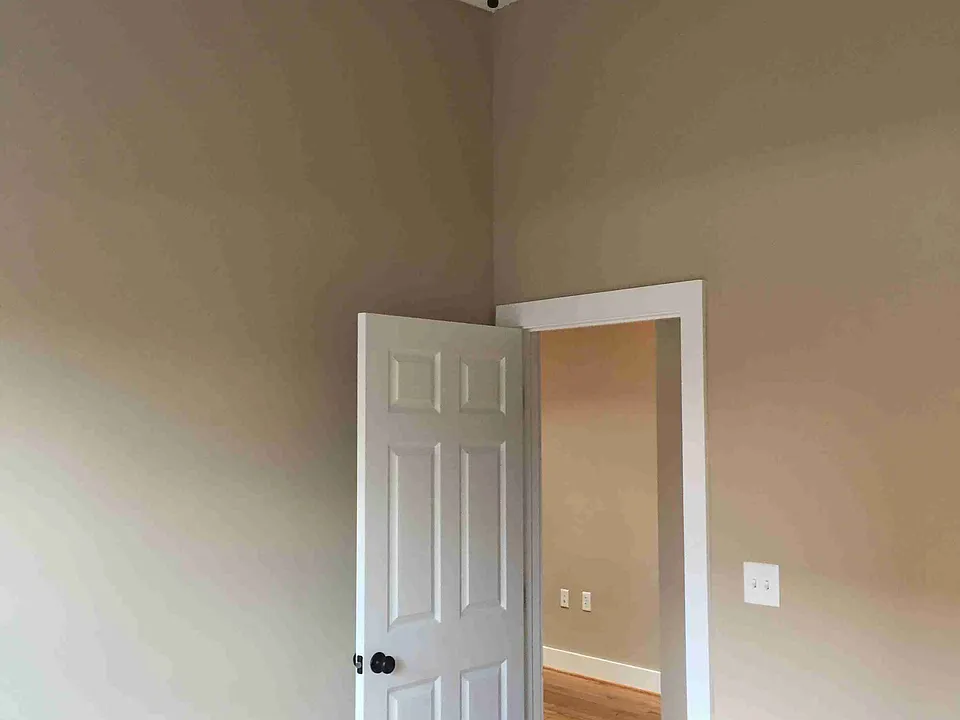Bedroom with Spacious Closet
