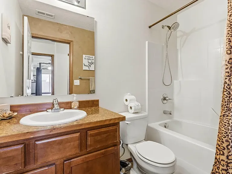 5512 Leon Ct — Photo 15