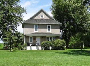 1105 470th Ave, Montezuma, IA 50171