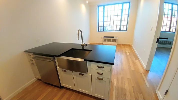 Rented by Reginald Jacobs | media 22