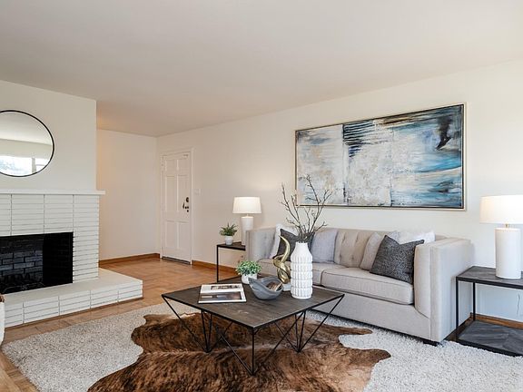 3rd image of 304 Eastmoor Ave