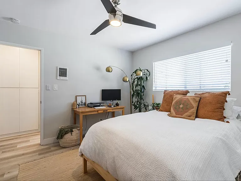 1524 Missouri St #8 — Photo 15