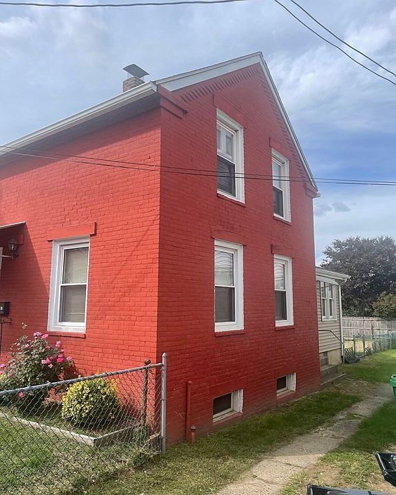 42 Tremont St, Chicopee, MA 01013 Zillow