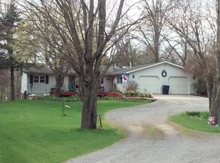 1277 N Birch St, White Cloud, MI 49349