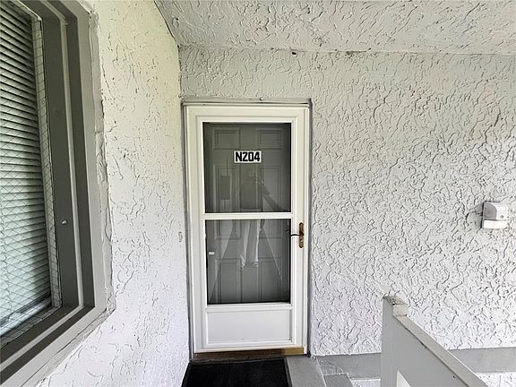 3rd image of 572 Fairways Ln APT N204