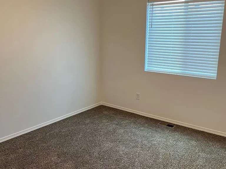 1321 W Polo Ridge Dr — Photo 6