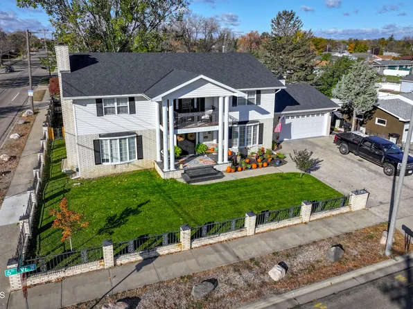 1401 6th Ave W, Williston, ND 58801