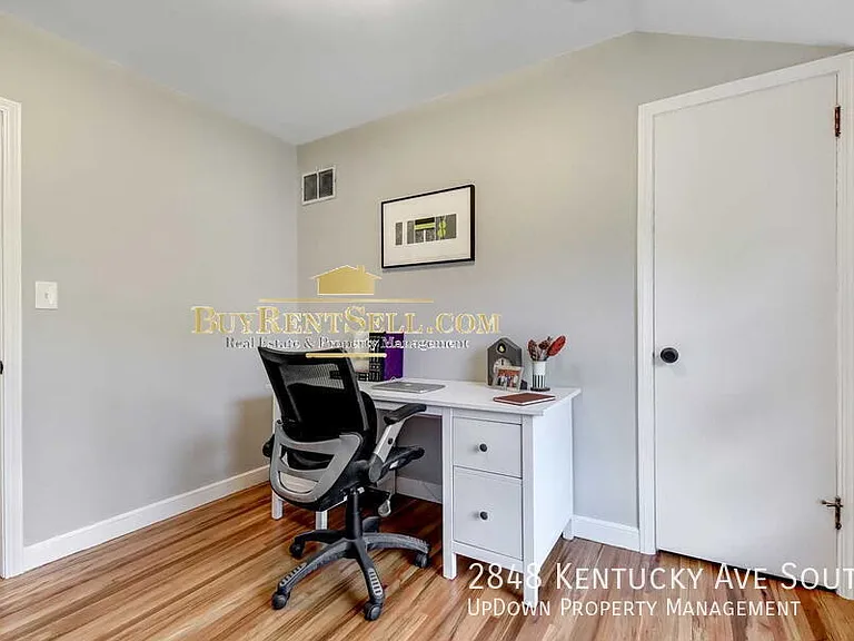2848 Kentucky Ave S — Photo 10