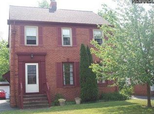 2243 Brockway Rd, University Heights, OH 44118