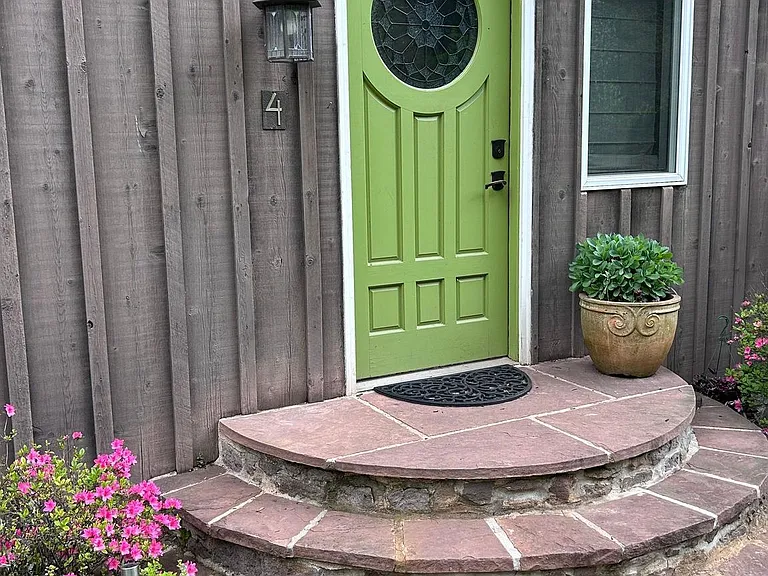 4 Cross Creek Ln — Photo 7