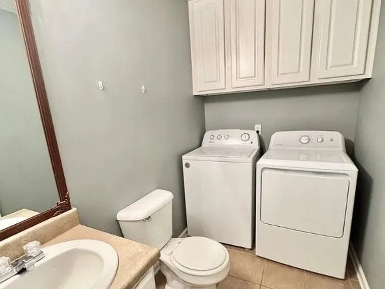 125 N Springview Dr — Photo 11