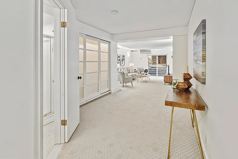 4432 Q St NW — Photo 4