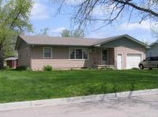 310 W Durst St, Moundridge, KS 67107