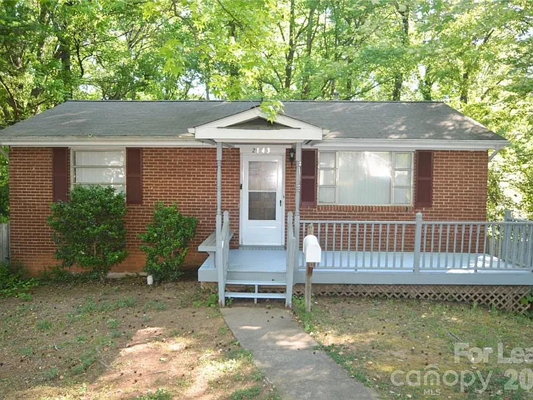 2143 Finchley Dr — Photo 1