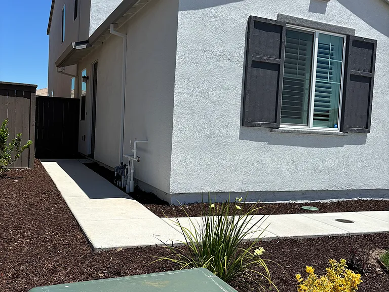 Sunset Harbor Ave — Photo 3