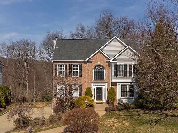 5th image of 159 Village Dr