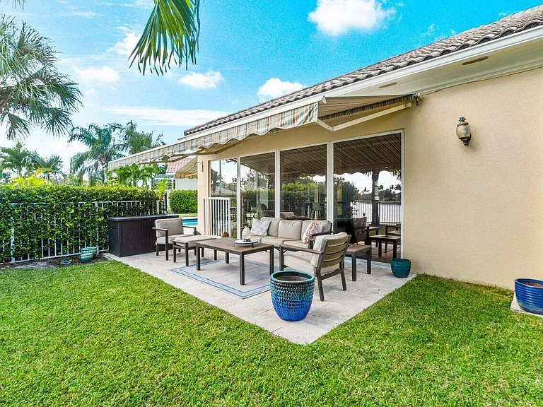 8222 Dominica Pl — Photo 39