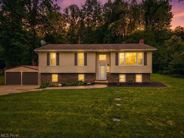 862 Dunning Rd, Canal Fulton, OH 44614