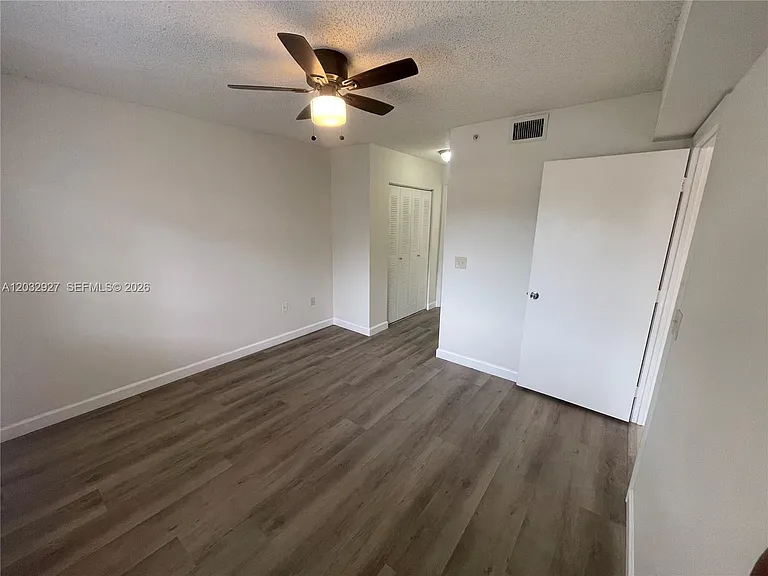 4155 N Haverhill Rd #1402 — Photo 3