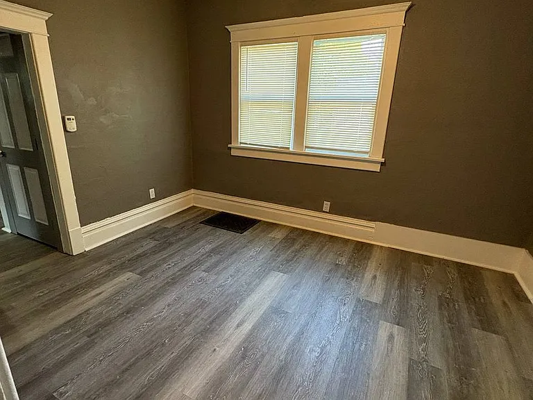 225 Sumner St — Photo 19