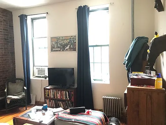 Rented by Simply Brooklyn Realty Inc | media 18