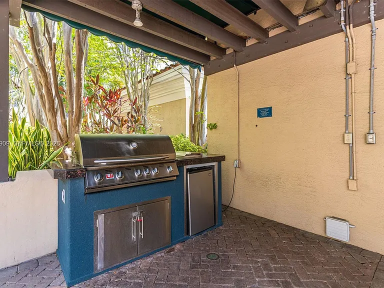 520 SE 5th Ave #1707 — Photo 27