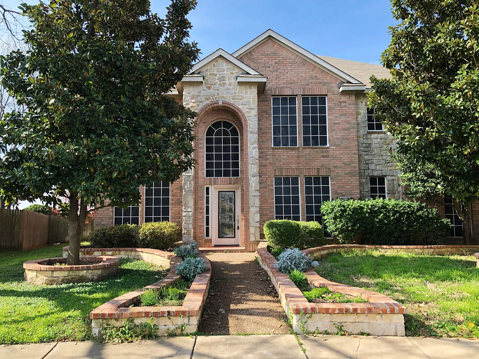 4 bed, 3.5 bath, 3023 sqft, $3,050 — Photo 1