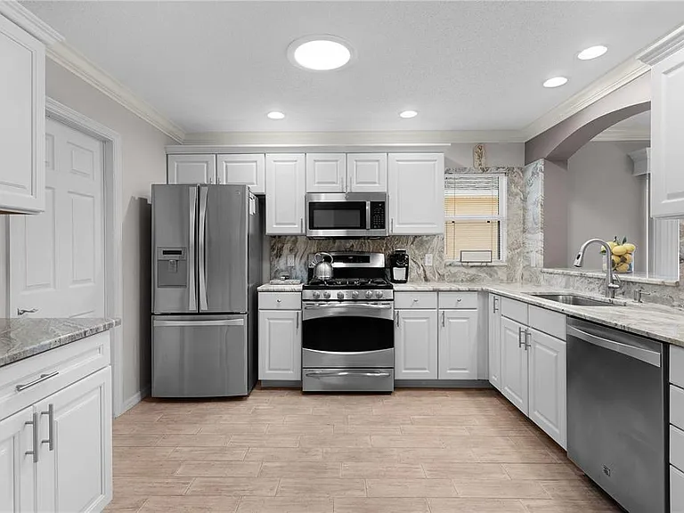 1536 Barnwell Pl — Photo 3