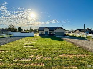 5707 Bussell Rd, Bakersfield, CA 93314