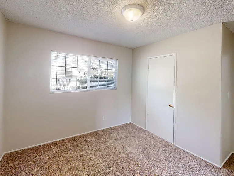 34939 Cedar Ave — Photo 6