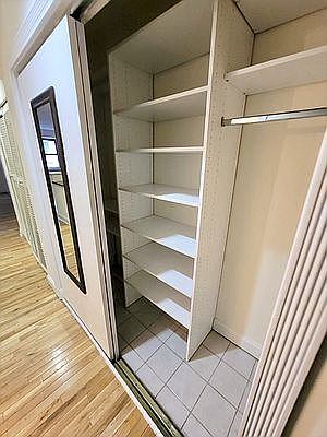 4th image of 146 E 35th St #3X