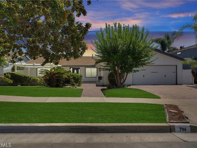 704 E Barkley Ave, Orange, CA, 92867