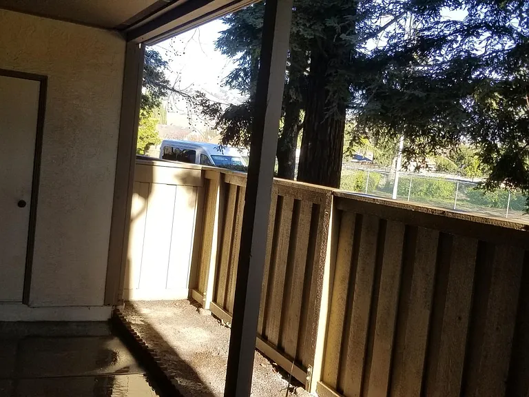 1183 N Abbott Ave — Photo 14