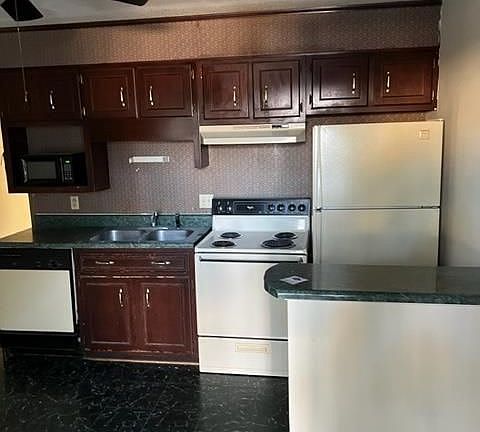 3rd image of 232 Lanier Dr #14